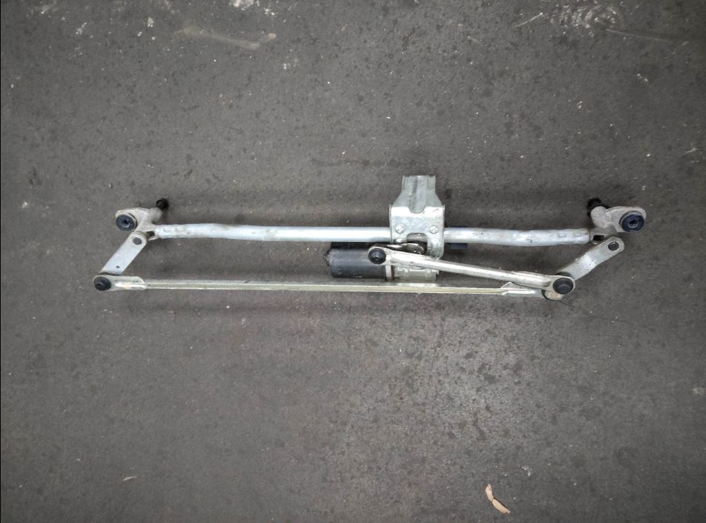 piece_VOLKSWAGEN CRAFTER  TIMONERIE ESSUIE GLACE 7C1955023B