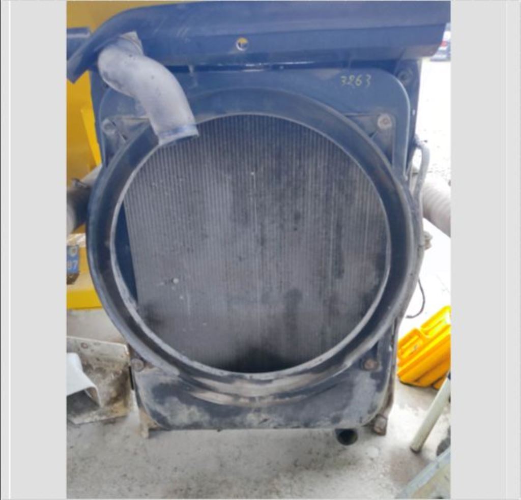 piece_MAN 19.314  RADIATEUR EAU 81061016438