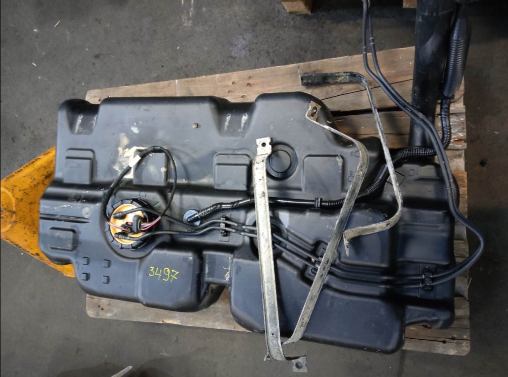 piece_VOLKSWAGEN CRAFTER  RESERVOIR CARBURANT 75L 2N0201060D