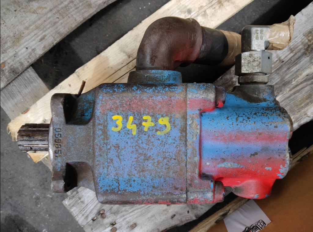 piece_RENAULT PREMIUM  POMPE HYDRAULIQUE PAC800511705