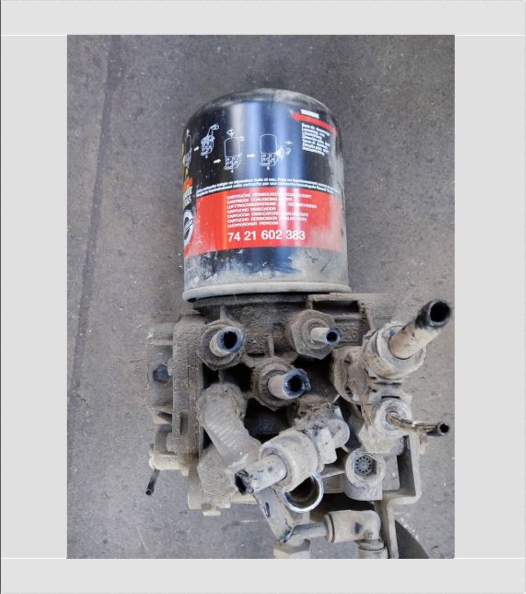 piece_RENAULT MIDLUM  DESSICATEUR / APM 7423788917