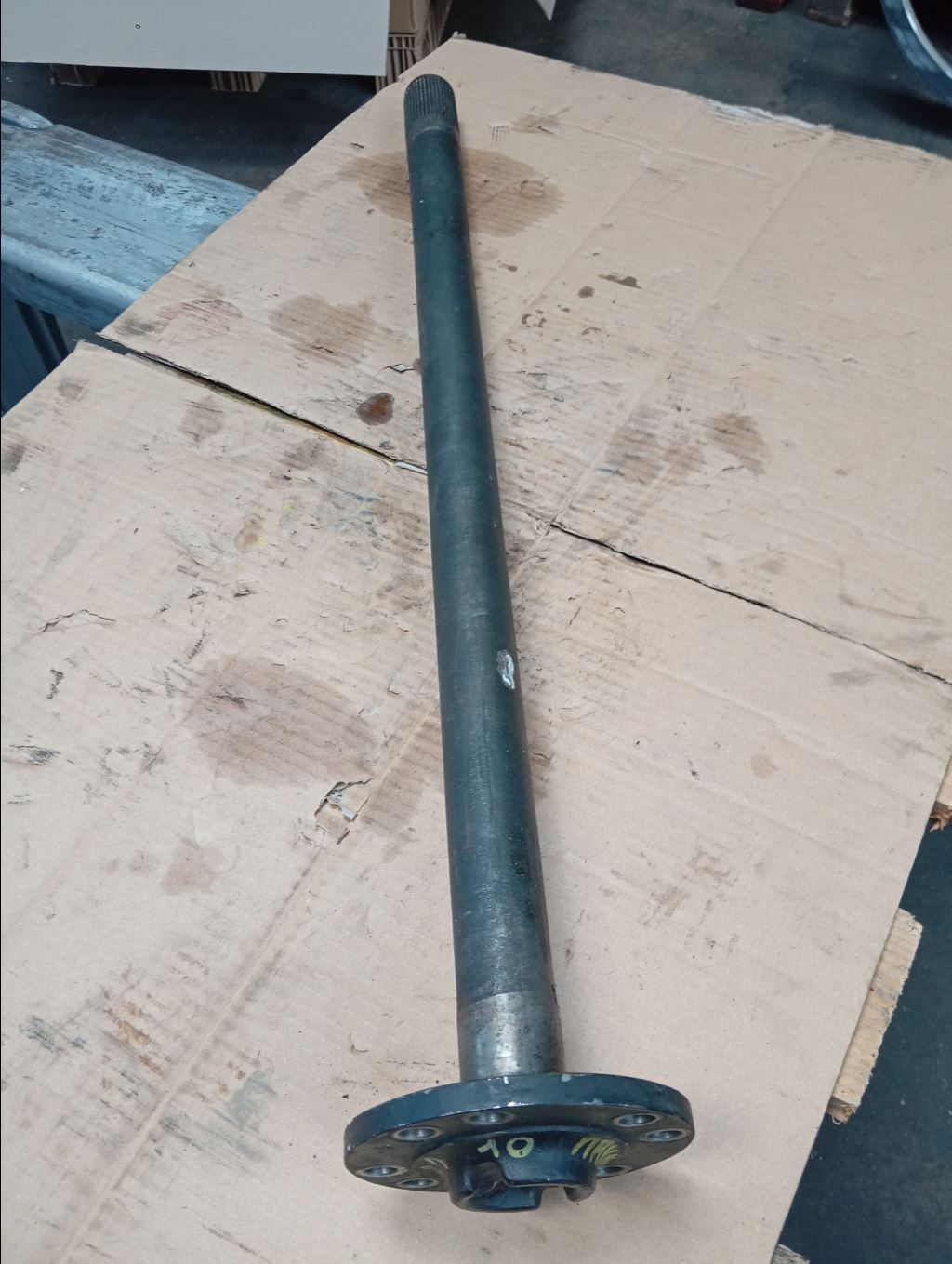 piece_RENAULT RENAULT ARBRE DE ROUE ARRIERE DROIT 7485149442