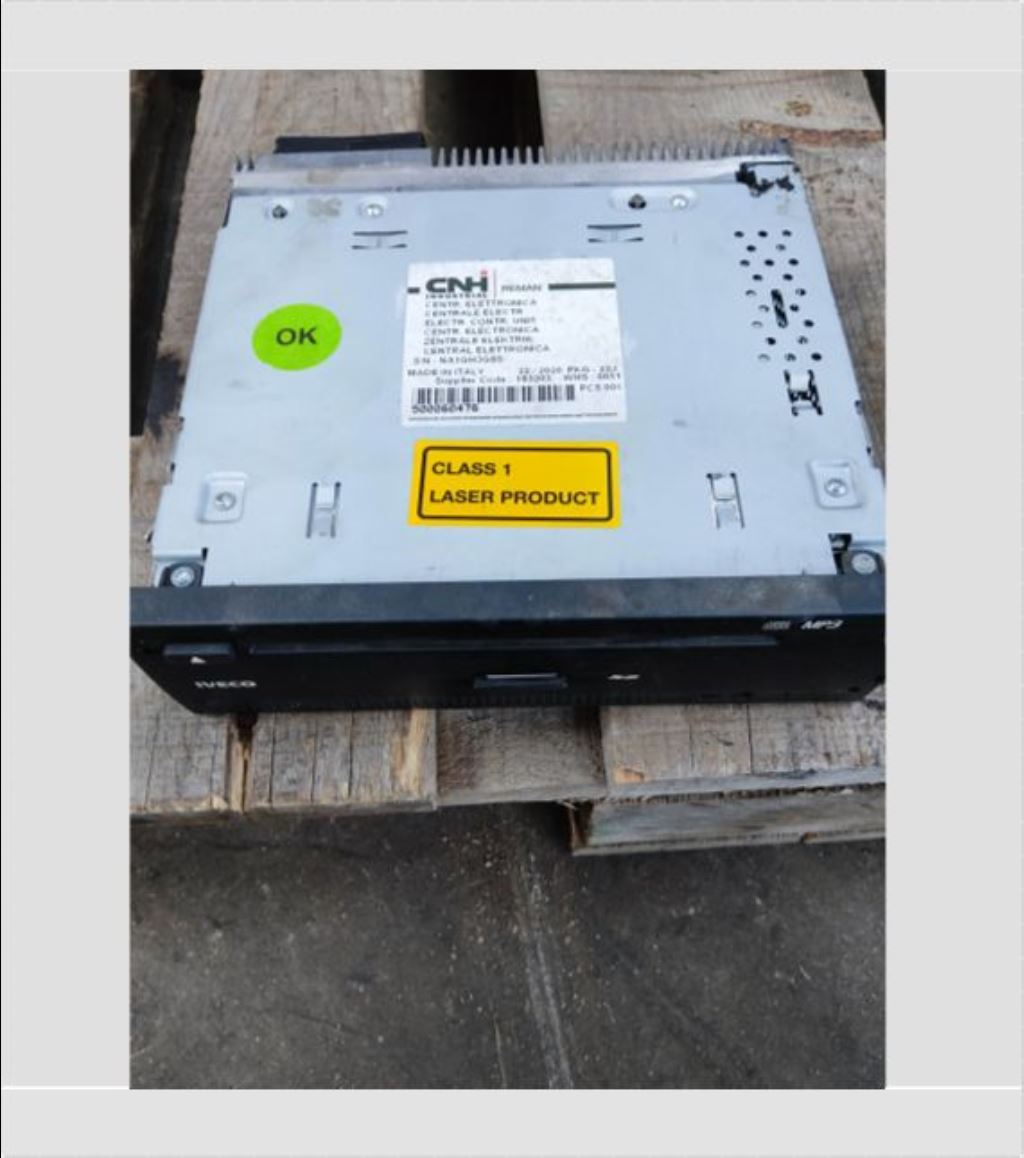 piece_IVECO AS440T BOITIER AUTORADIO 500060476