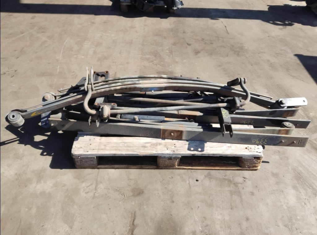 piece_MERCEDES ATEGO LAMES DE SUSPENSION AR