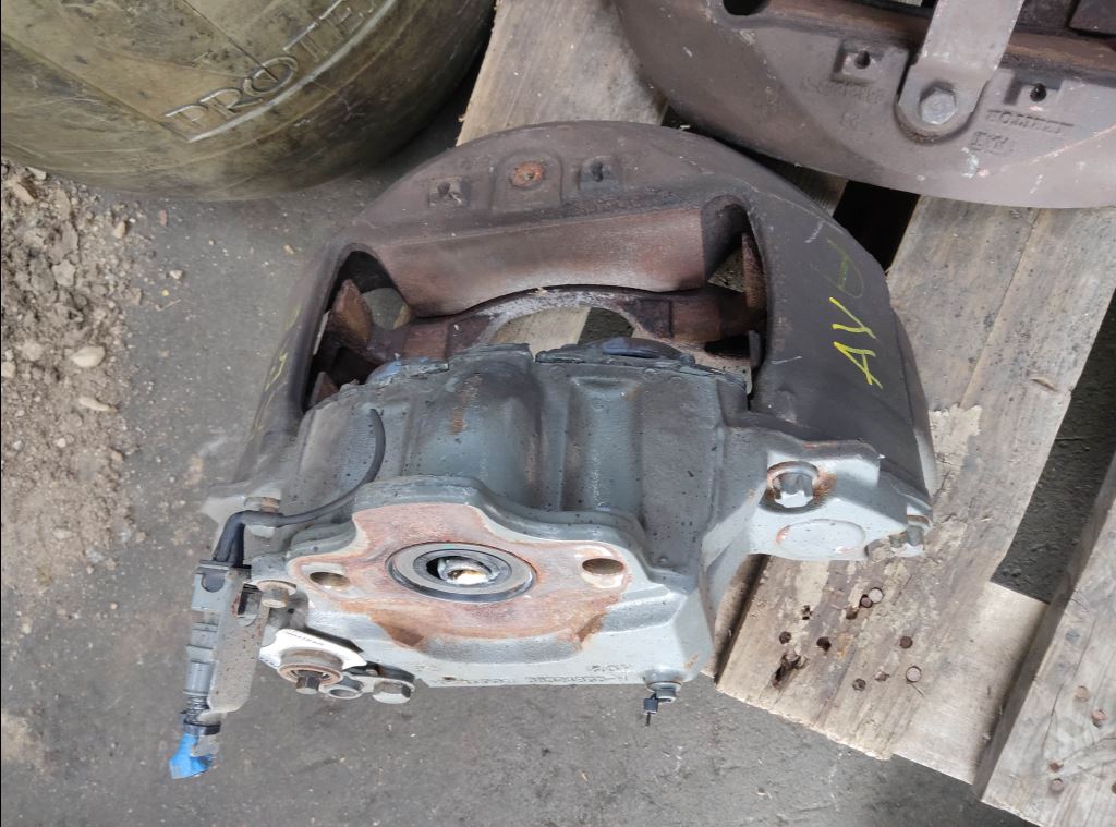 piece_VOLVO FE  ETRIER DE FREIN AVANT DROIT 20704262