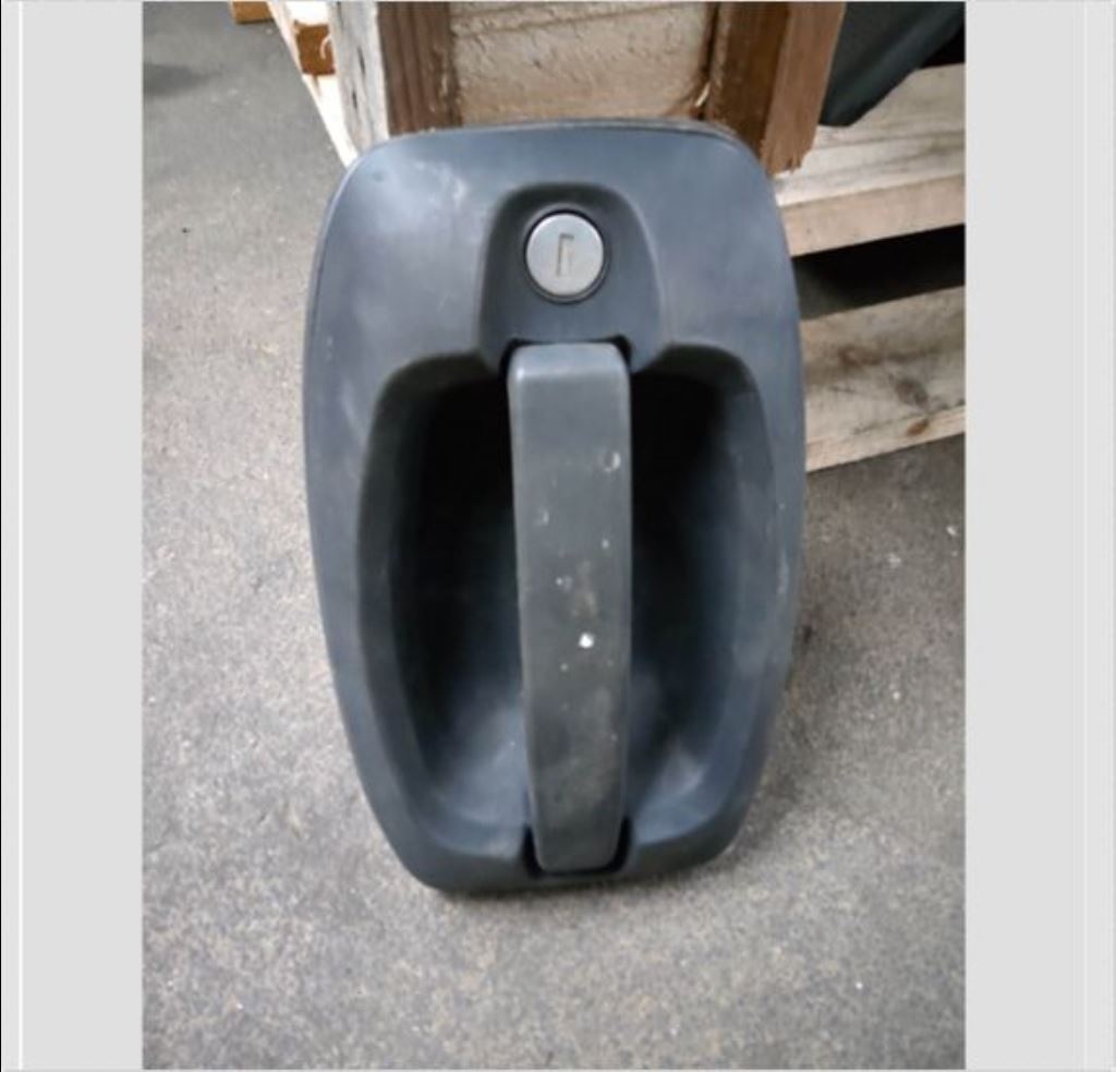 piece_PEUGEOT BOXER  POIGNEE EXTERRIEUR AVG 9101CY