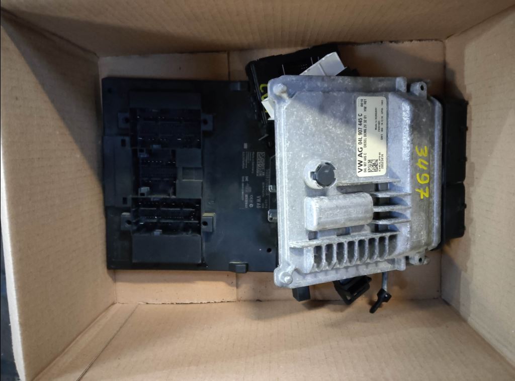 piece_VOLKSWAGEN CRAFTER  KIT DE DEMARRAGE 04L907445C