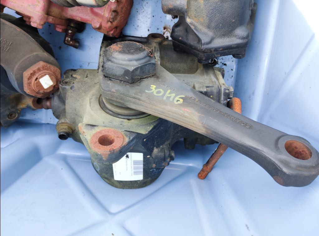 piece_SCANIA  BOITIER DE DIRECTION 1353044