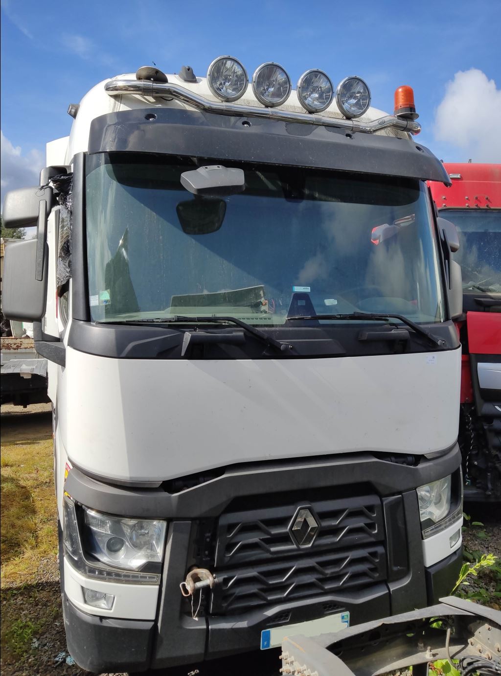 piece_RENAULT T  PORTE AVANT DROITE 7482702818