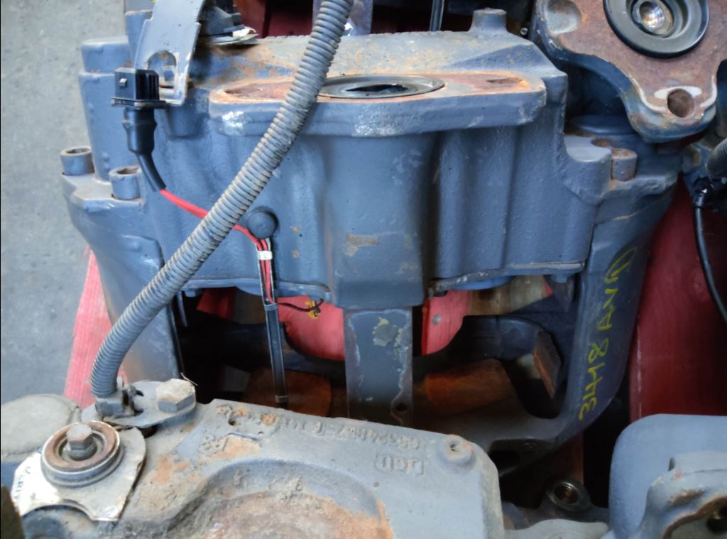 piece_RENAULT 385.19T  ETRIER DE FREIN AVANT DROIT 5001858405