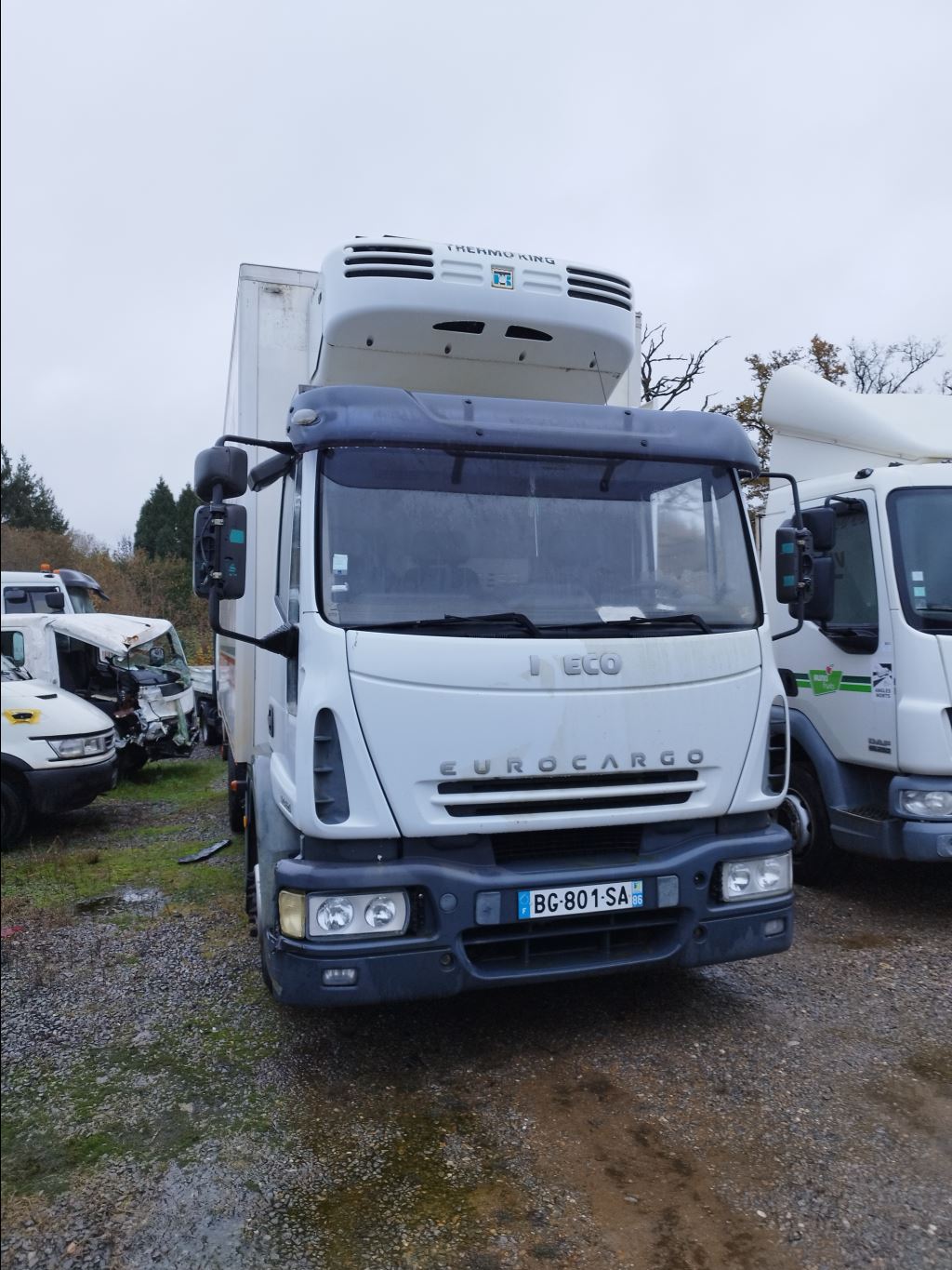 piece_IVECO 120E18 PORTE AVANT GAUCHE 504034093