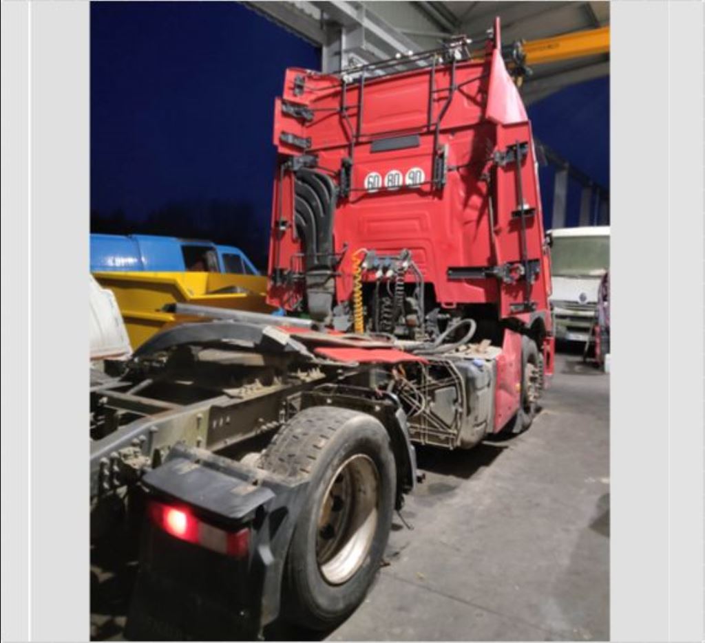 piece_RENAULT T 480 ETRIER DE FREIN ARRIERE DROIT 7421487685