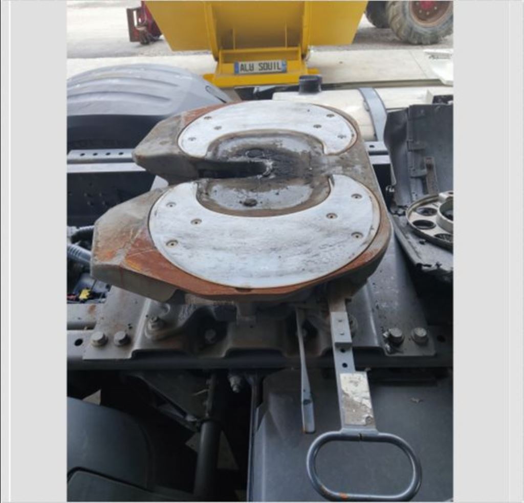 piece_DAF XF460  SELETTE SAF HOLLAND G50-X,1533618,1697731,SK-S36.20W