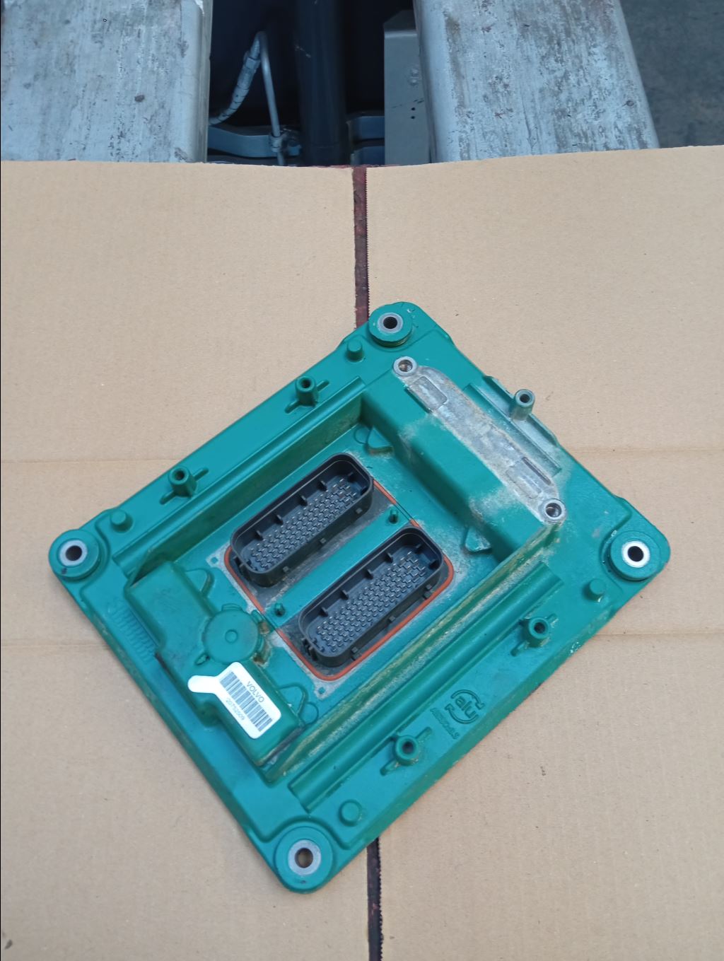 piece_VOLVO FH BOITIER GESTION MOTEUR