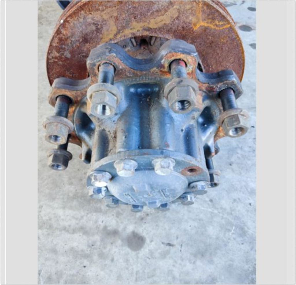 piece_DAF XF480 MOYEU ARRIERE GAUCHE