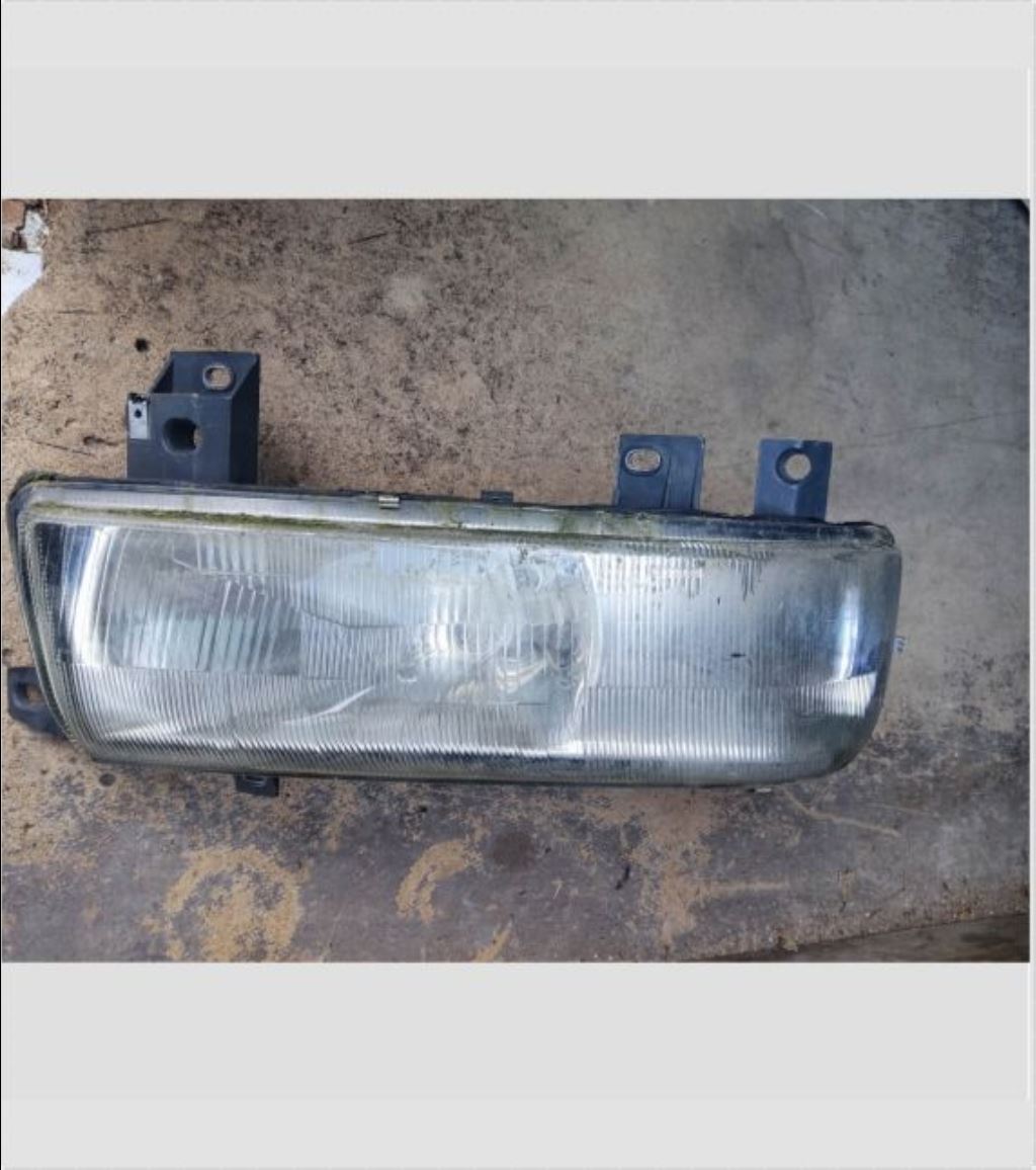 piece_RENAULT MASTER PHARE GAUCHE 7701044518