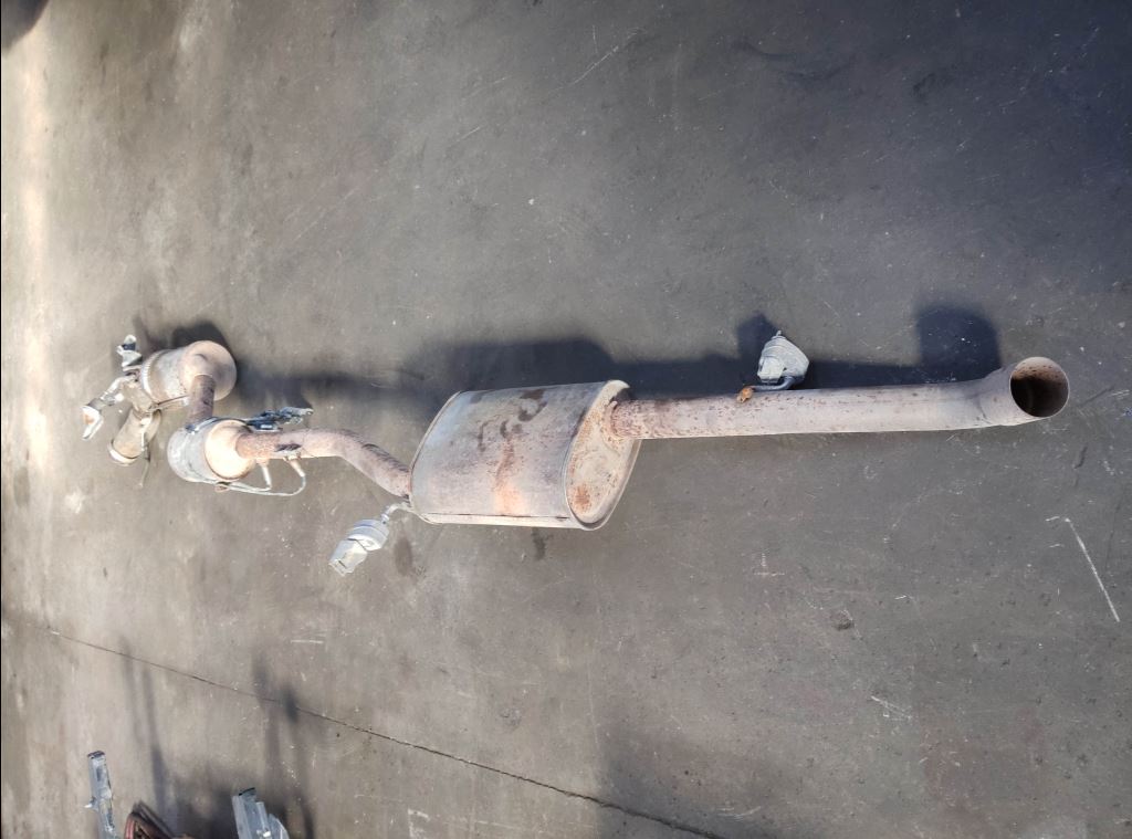 piece_VOLKSWAGEN CRAFTER  LIGNE D'ECHAPPEMENT COMPLETE 2N0253209AC