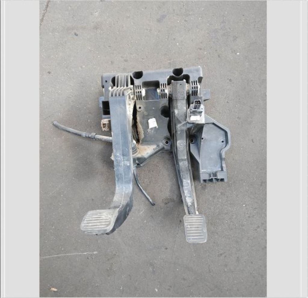 piece_CITROEN JUMPER  PEDALIER 1347365080