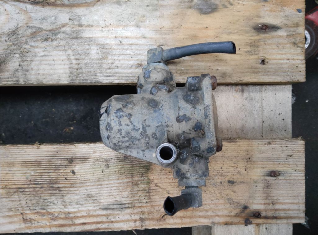 piece_MERCEDES ATEGO SOUPAPE PNEUMATIQUE 4750150146