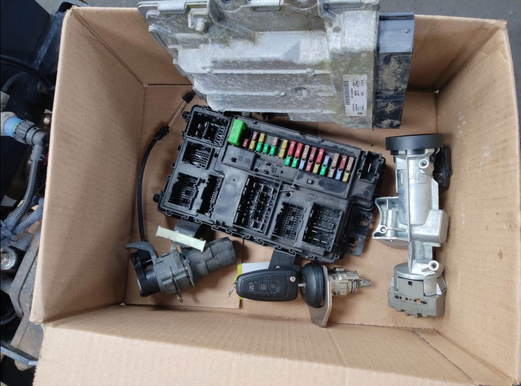 piece_FORD TRANSIT KIT DE DEMARRAGE GK21-12A650-NA