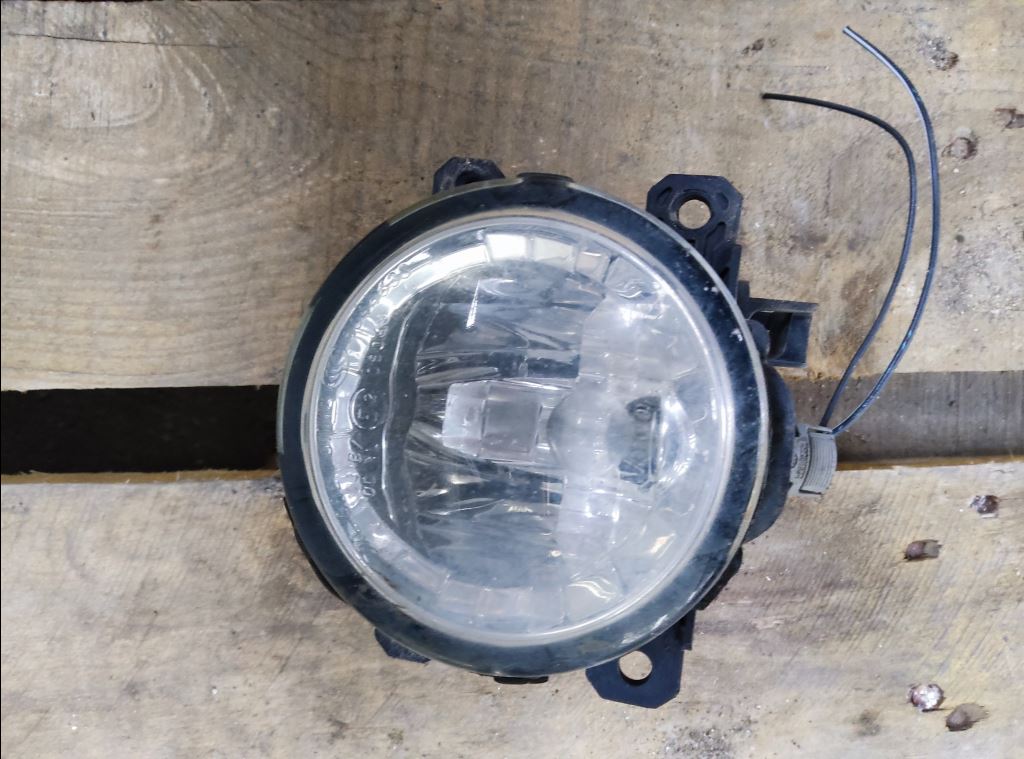 piece_RENAULT MAXITY  PHARE ANTI BROUILLARD AVG 7485148532