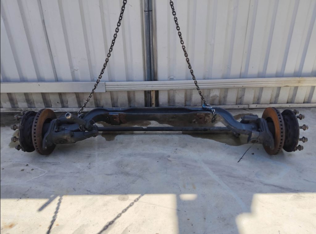 piece_IVECO AS440T ETRIER DE FREIN AVANT DROIT 5801341082