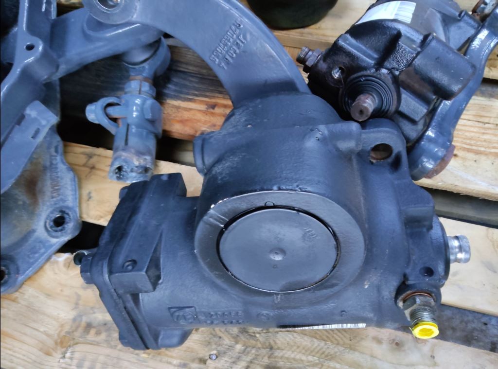 piece_RENAULT MIDLUM 220DCI BOITIER DIRECTION 5010294829