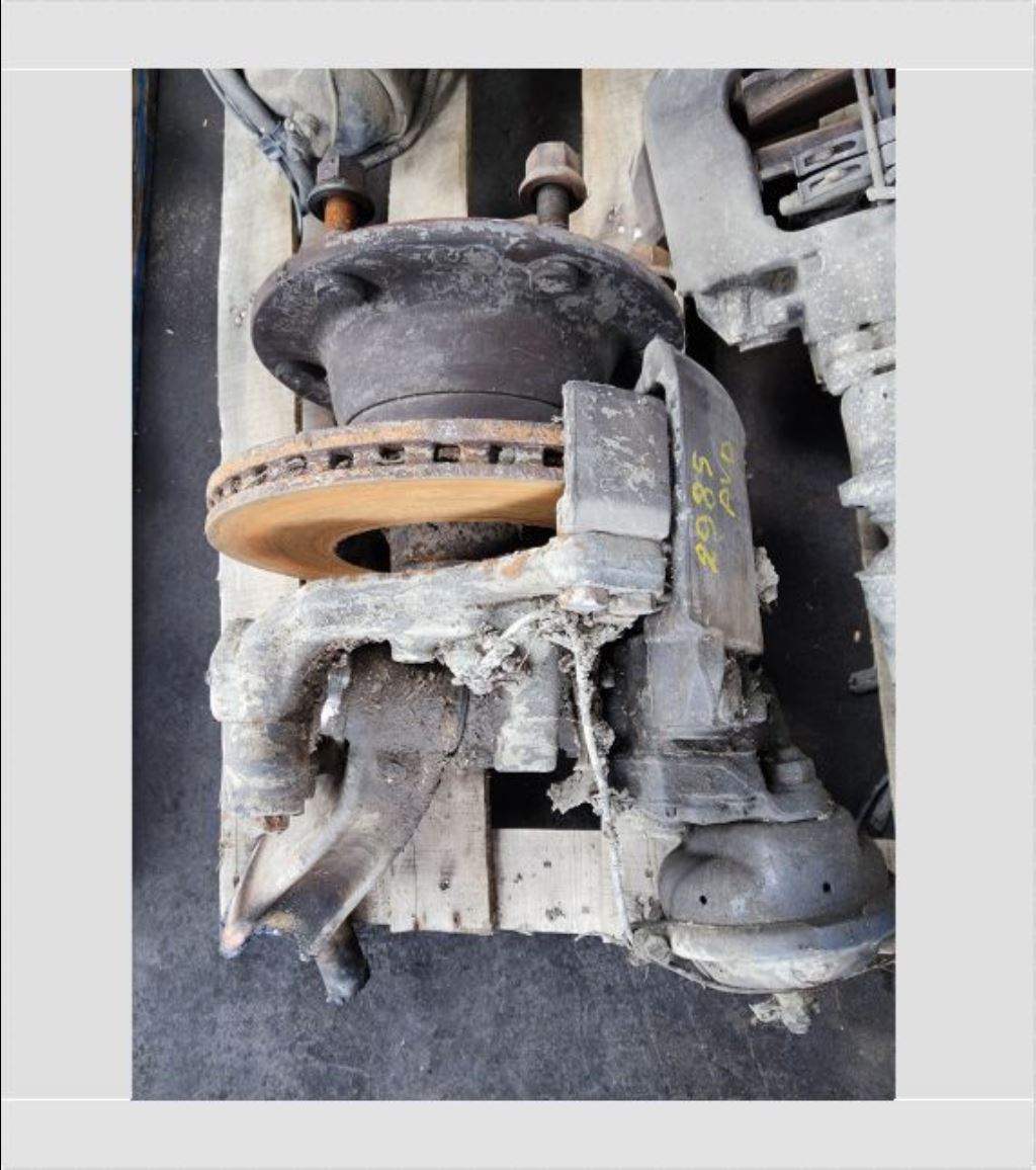 piece_RENAULT MIDLUM  FUSEE AVANT DROITE 5010395937