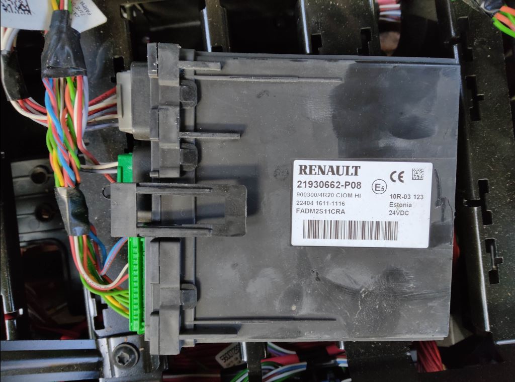 piece_RENAULT T440 BOITIER CIOM 7421930662 PO8