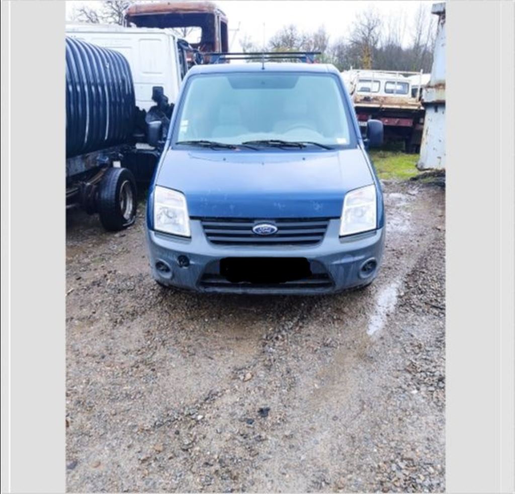 piece_FORD T.CONNECT  PHARE GAUCHE 13008