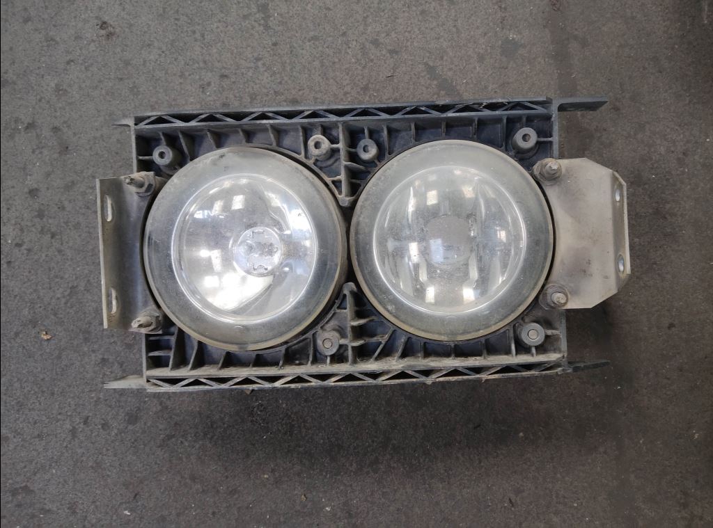 piece_DAF CF85  PHARE ANTI BROUILLARD AVG 1725272