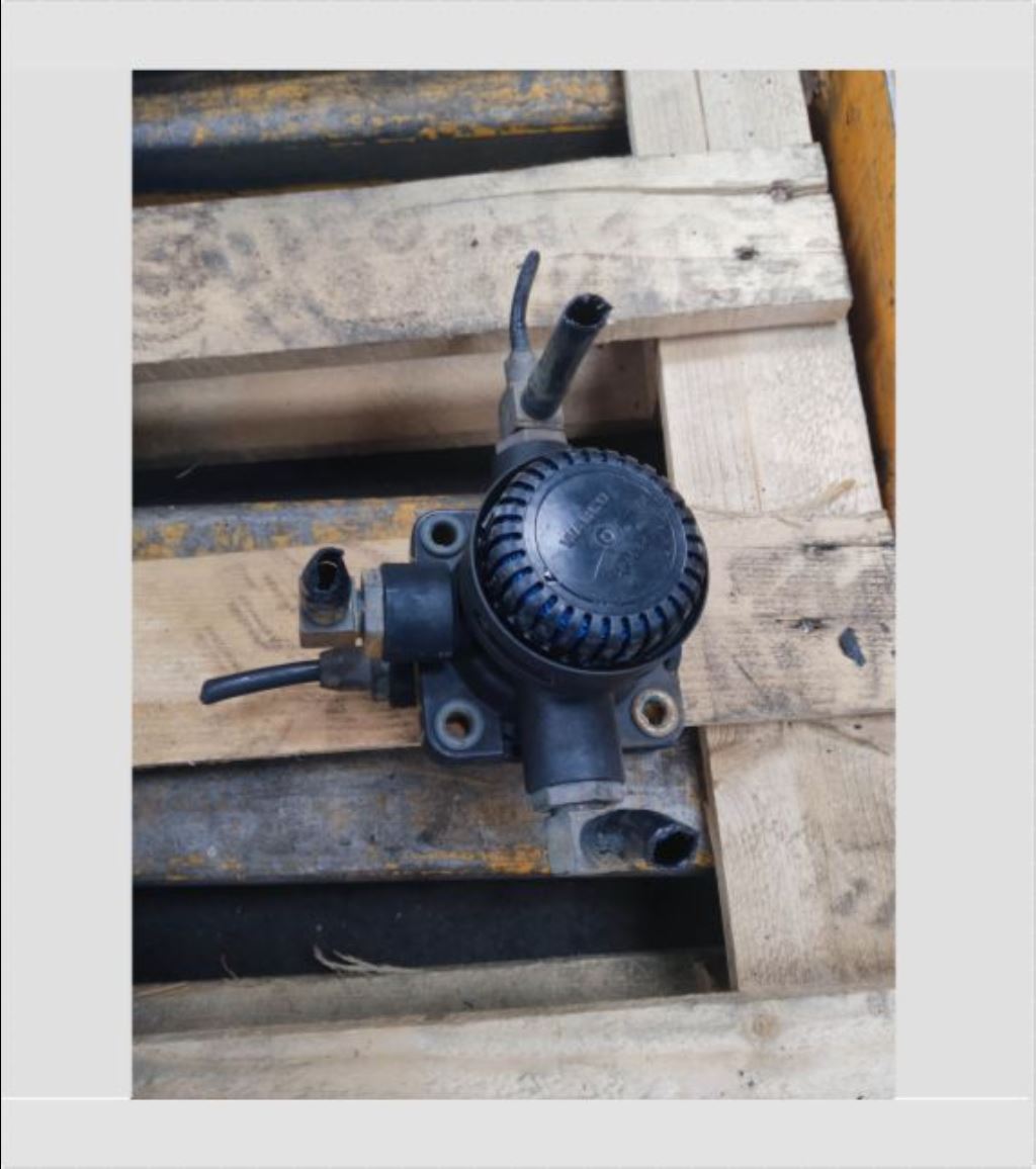 piece_MAN 28.393 VALVE RELAIS 81521166075