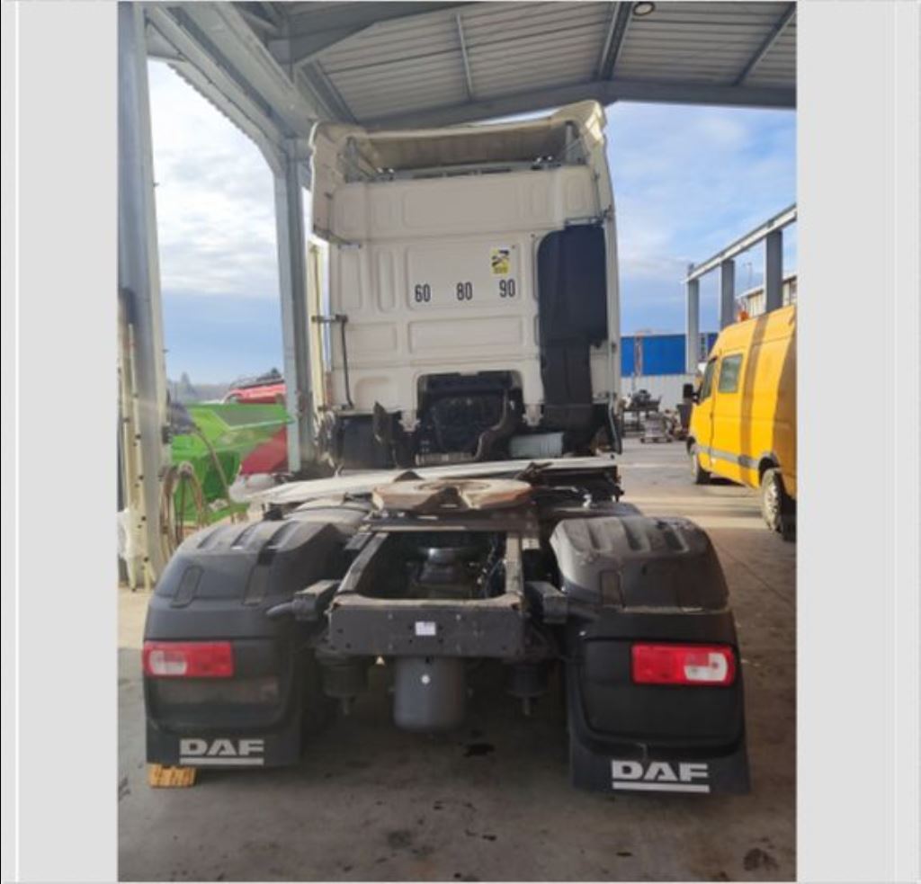 piece_DAF XF460  CORPS DE PONT ARRIERE 2027358,1801578,1795509,1657589