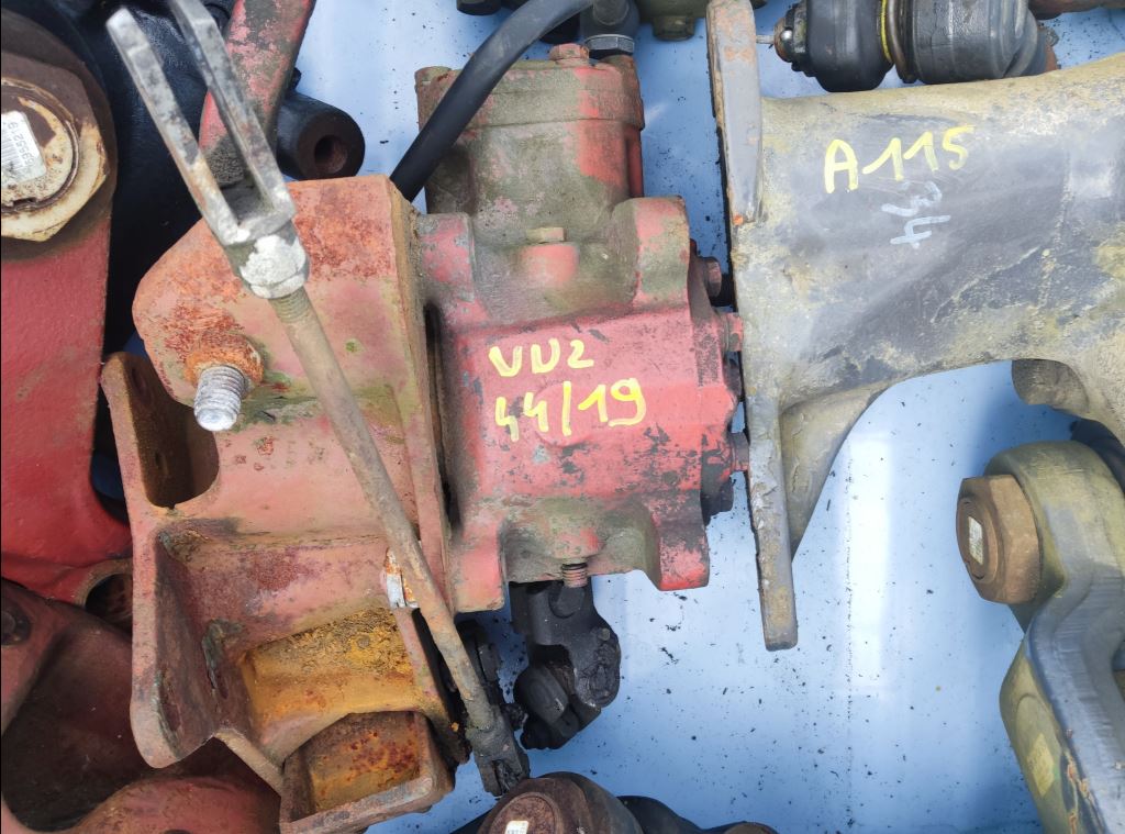 piece_RENAULT S170 BOITIER DE DIRECTION 8036955121