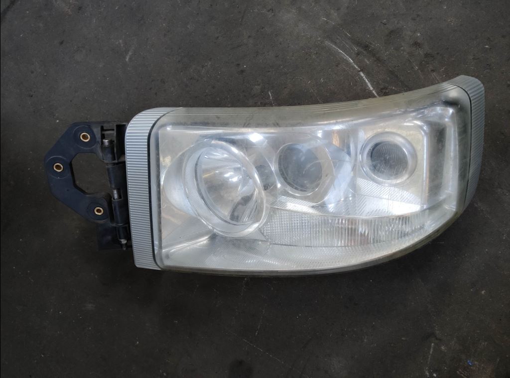 piece_RENAULT PREMIUM  PHARE GAUCHE 7482588679