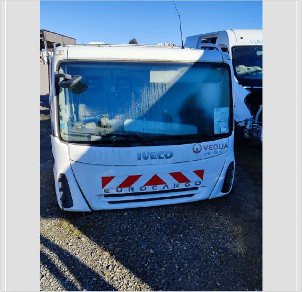 piece_IVECO 80E18 BLOC COMMANDE CHAUFFAGE 504063281