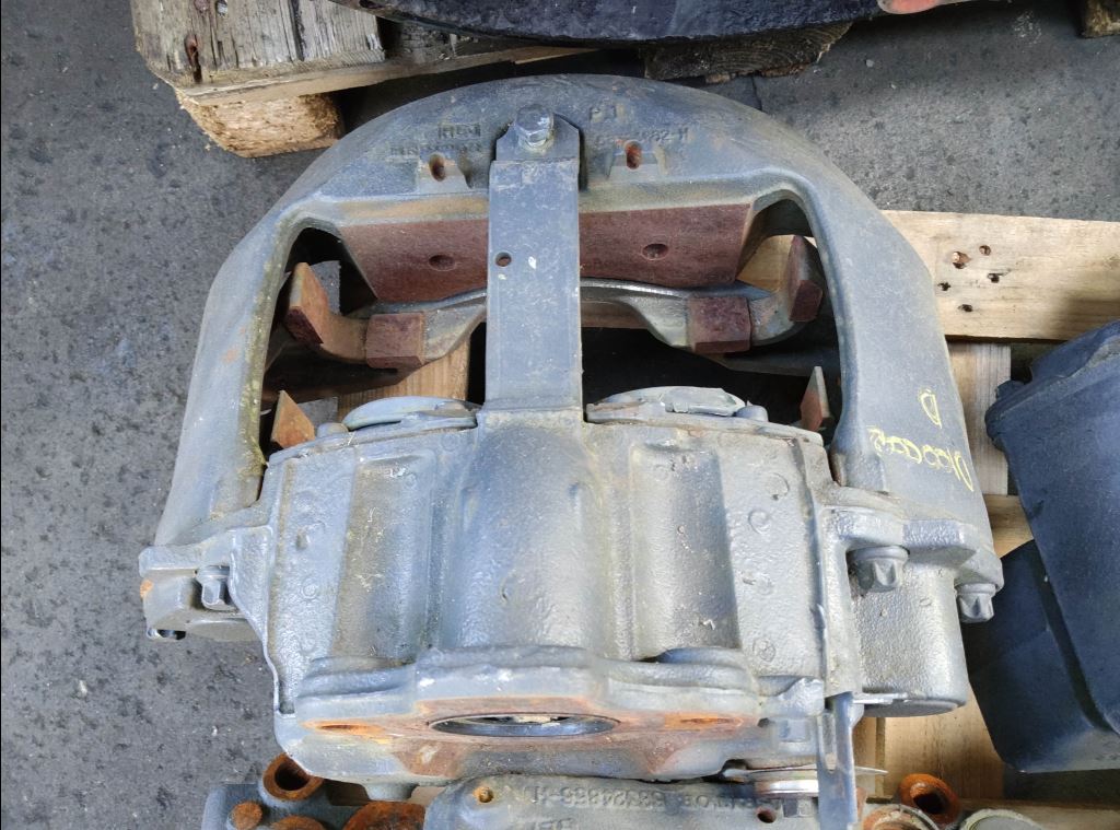 piece_RENAULT PREMIUM  ETRIER DE FREIN ARRIERE DROIT 7421487650