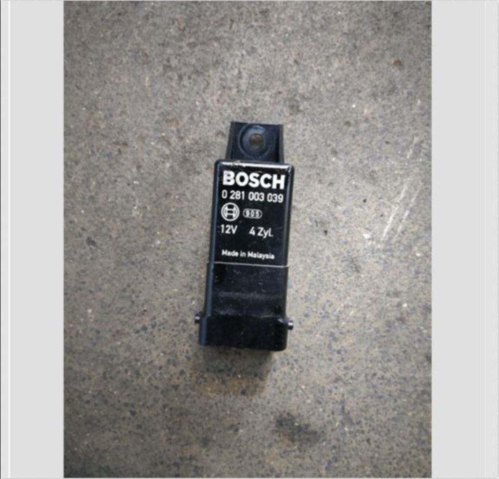 piece_PEUGEOT BOXER  BOITIER PRECHAUFFAGE 0281003039 01345962080