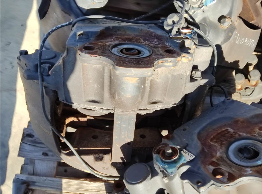 piece_VOLVO FH ETRIER DE FREIN ARRIERE DROIT 21487594