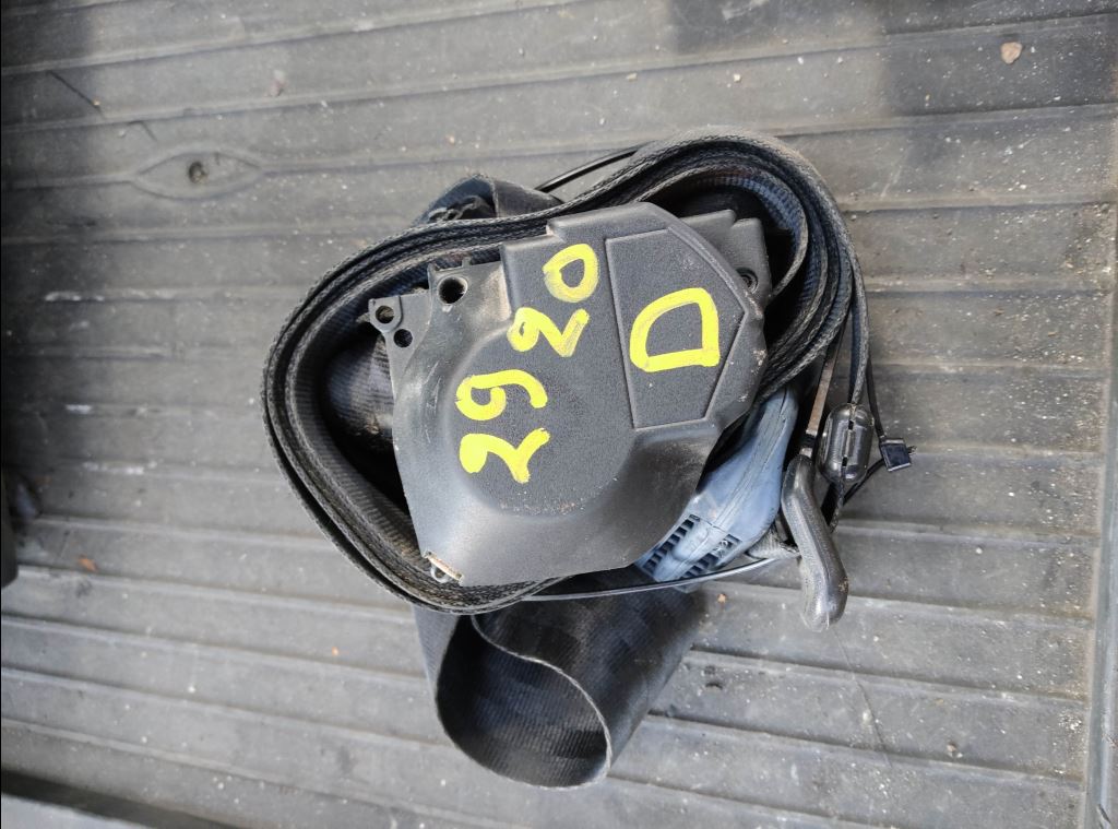 piece_RENAULT MIDLUM  CEINTURE AVANT DROITE 7423984744