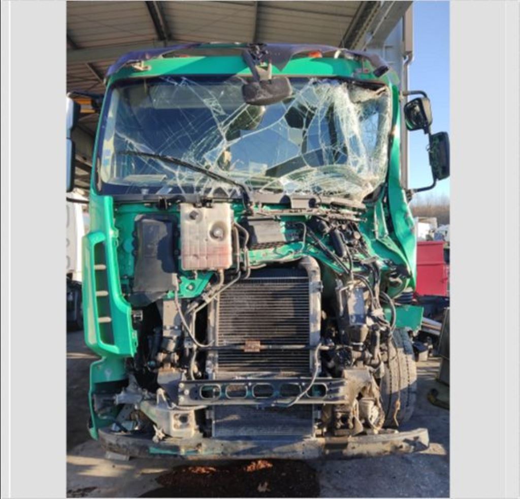 piece_RENAULT PREMIUM  FUSEE ESSIEU ARRIERE DROITE 7420556296