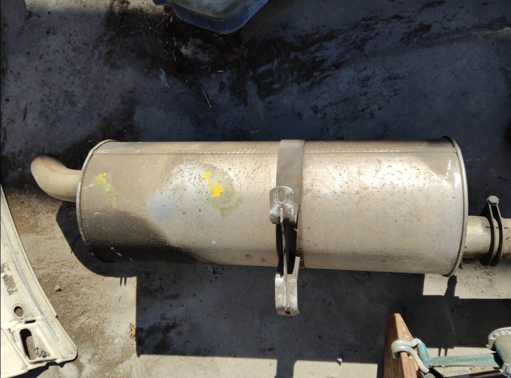 piece_IVECO 120E18 SILENCIEUX D'ECHAPPEMENT 500370649