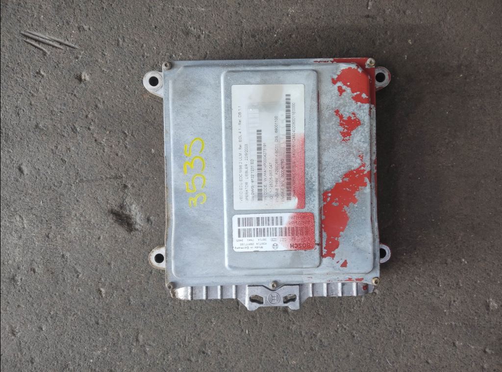 piece_IVECO 190S35  BOITIER GESTION MOTEUR 0281001527