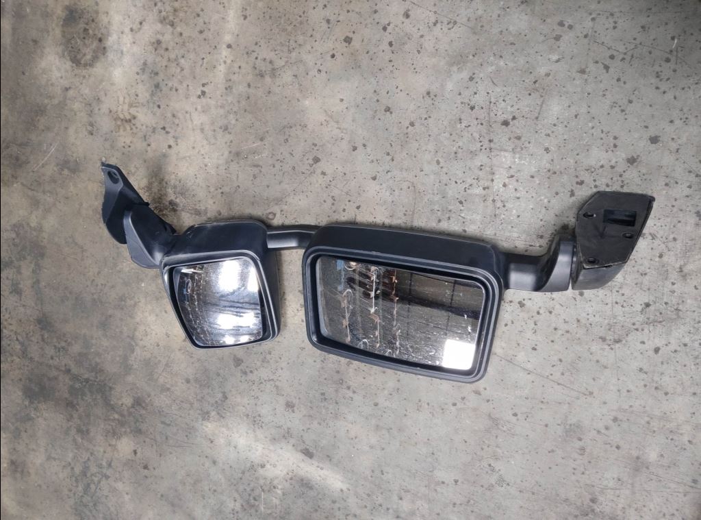 piece_RENAULT T  RETROVISEUR GAUCHE COMPLET 7484568080