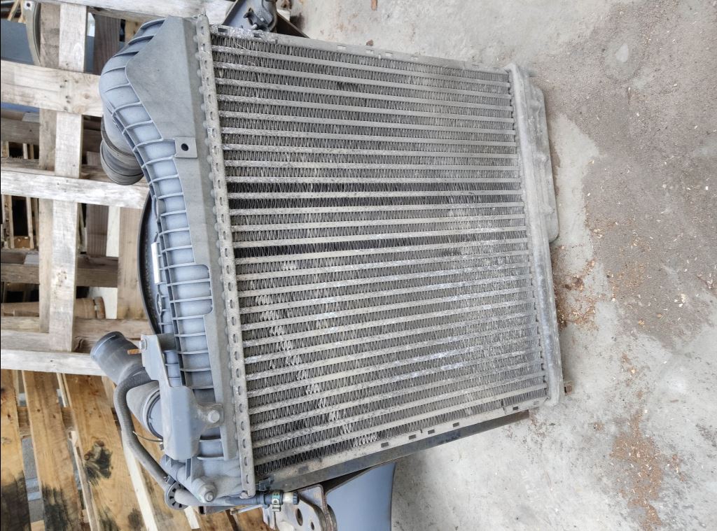 piece_RENAULT 385.19T  RADIATEUR EAU 5010315842