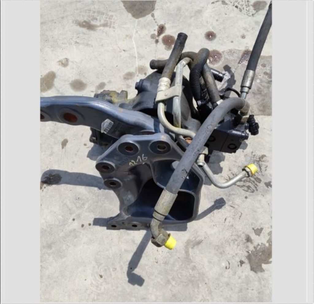 piece_RENAULT KERAX DXI BOITIER DE DIRECTION
