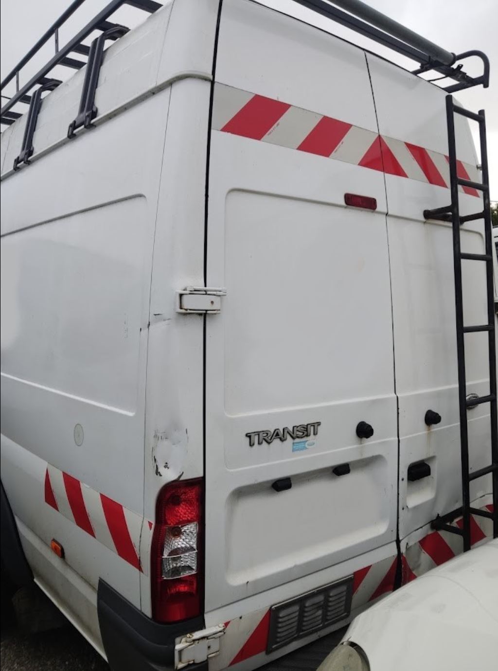 piece_FORD TRANSIT  BOITE DE VITESSE MANUELLE 8C1R 7003 AD