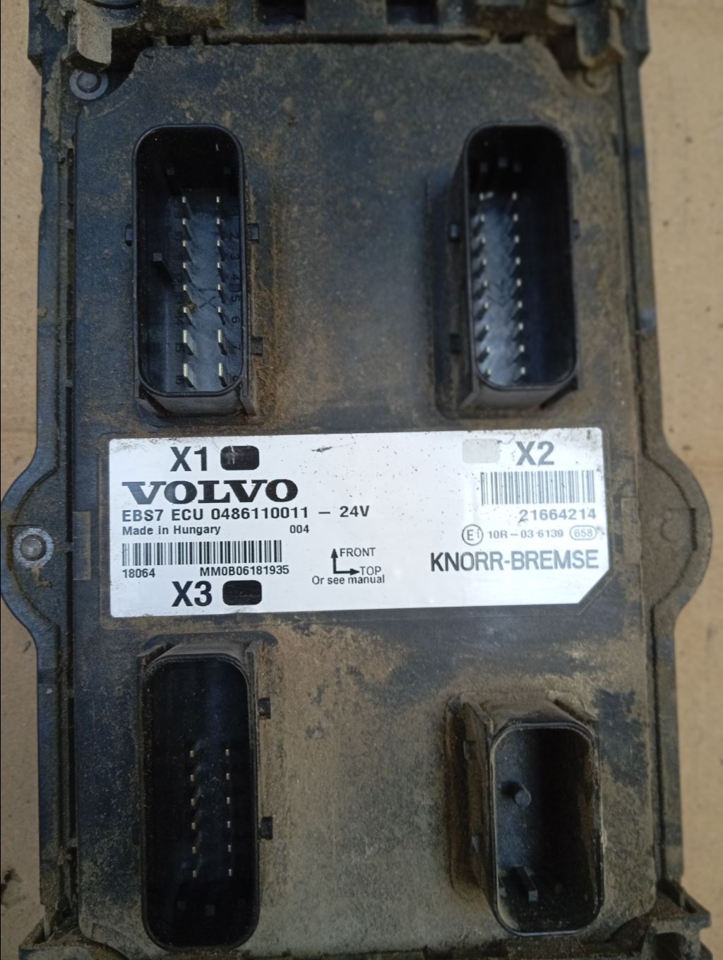 piece_VOLVO FH BOITIER UNITE DE COMMANDE