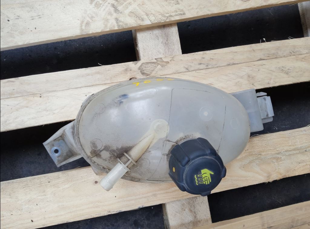 piece_RENAULT MASTER VASE D'EXPENSION 217100015R