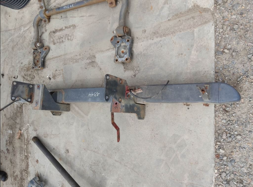 piece_IVECO 120E18 BARRE ANTI ENCASTREMENT AVANT 504097542